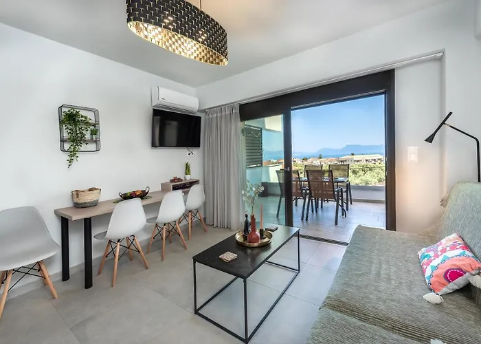 Katerina Luxurious Sea View *