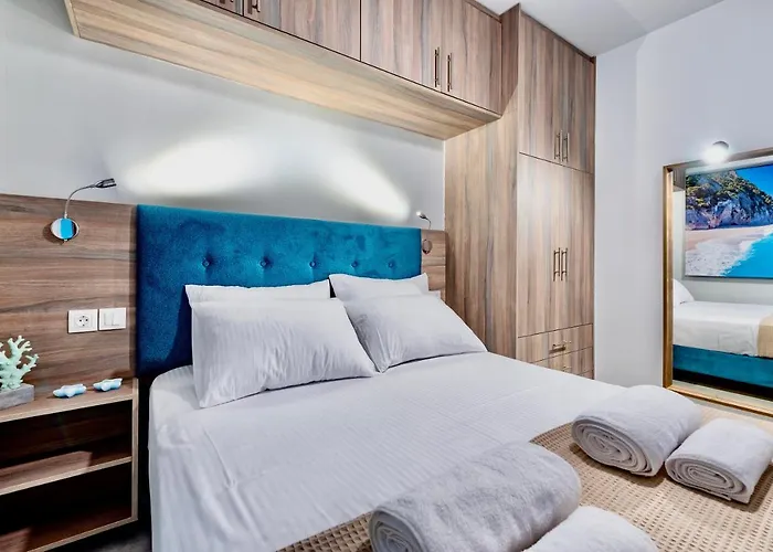 Katerina Luxurious Sea View Апартаменты *