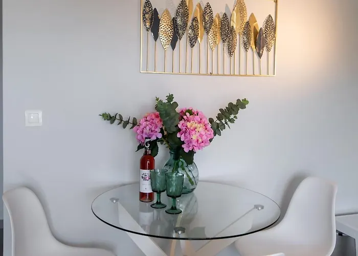 Katerina Luxurious Sea View Никиана
