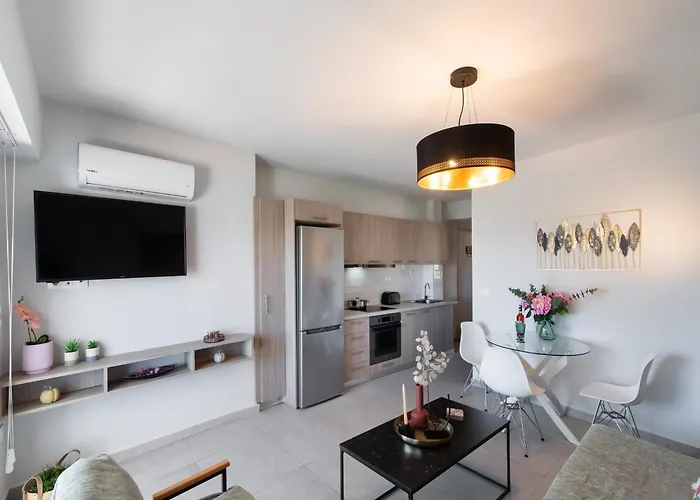 Katerina Luxurious Sea View Никиана