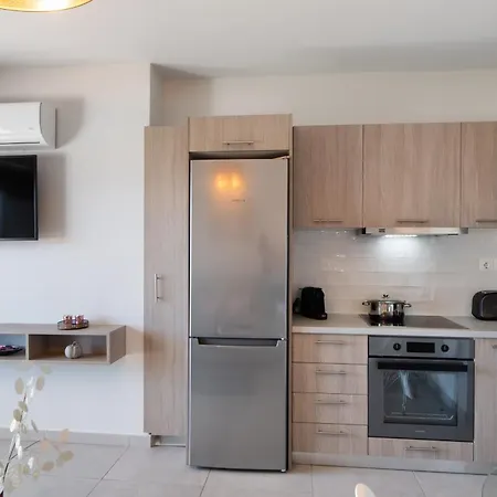 Katerina Luxurious Sea View Apartament Nikiana