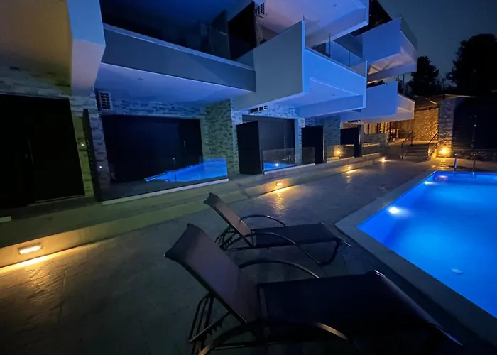 Katerina Luxurious Sea View * Nikiana
